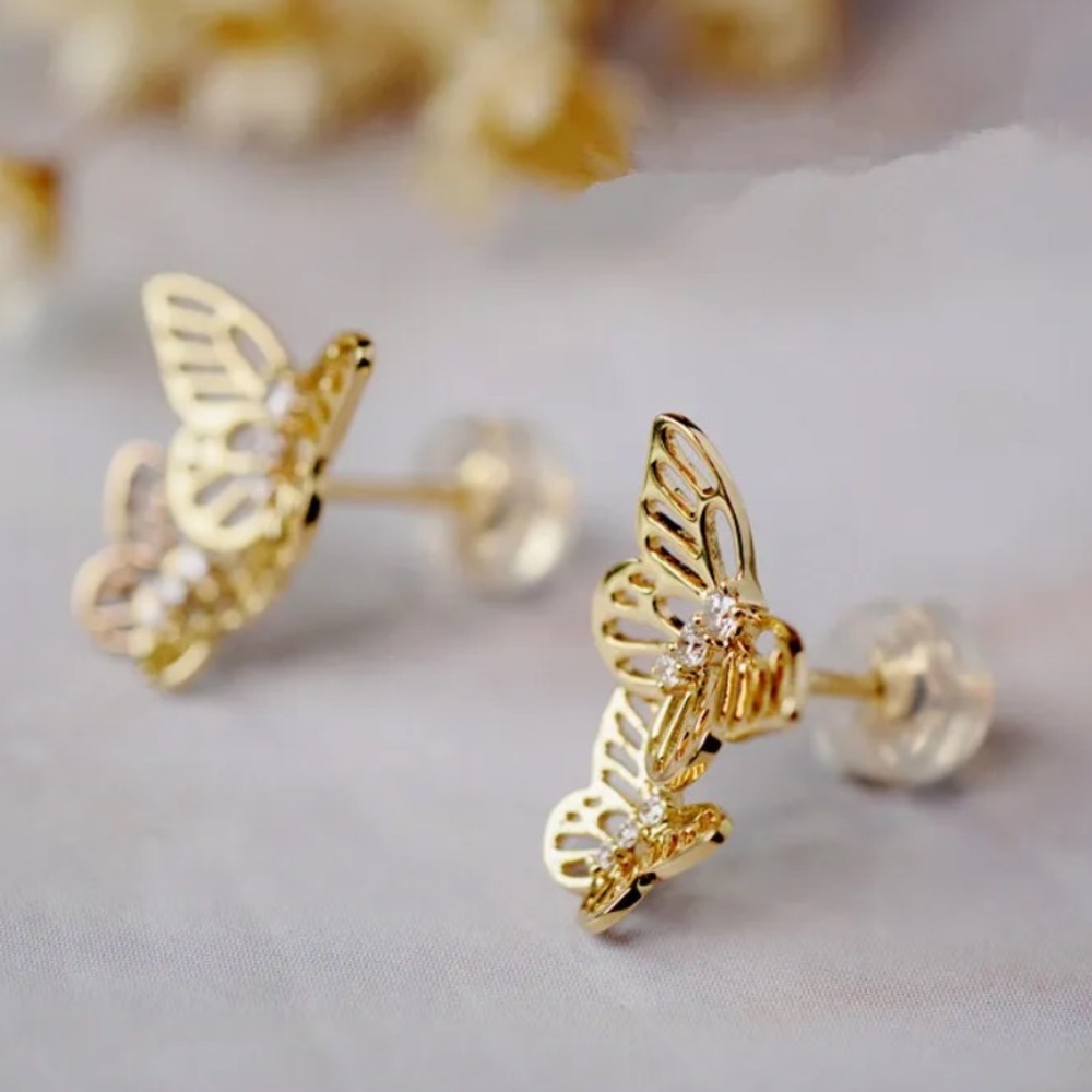 Lovely 18k Yellow Gold Over Sterling Silver White Sapphires Butterfly Studs - Picture 5 of 5